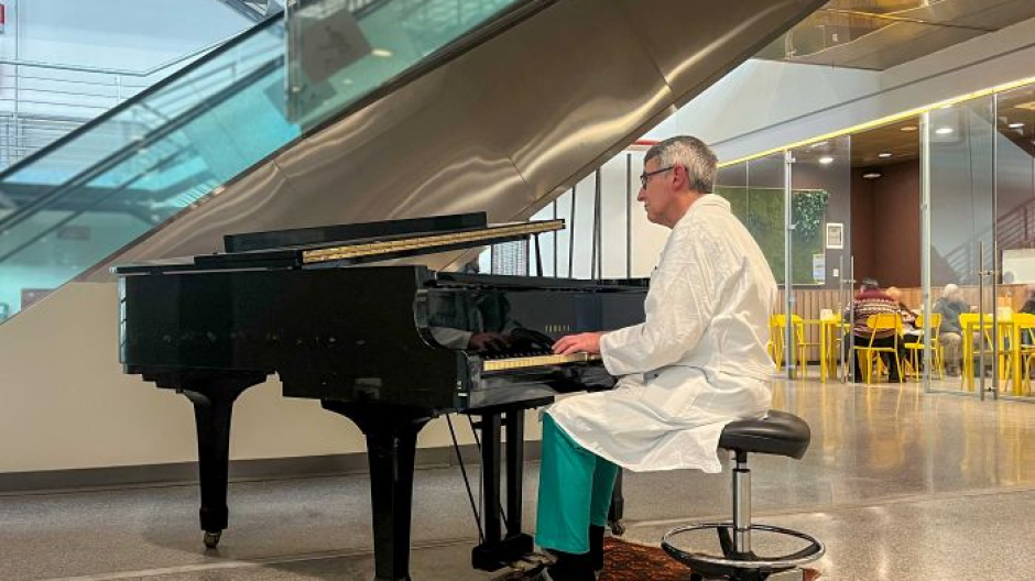 Un pianoforte in dono all’Ospedale di Biella per San Valentino